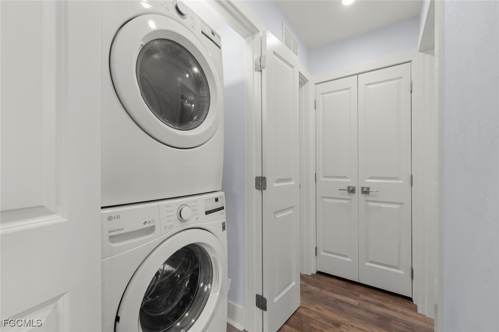 Sanibel, Florida, 33957, United States, 3 Bedrooms Bedrooms, ,3.5 BathroomsBathrooms,Residential,Forsale,1954230