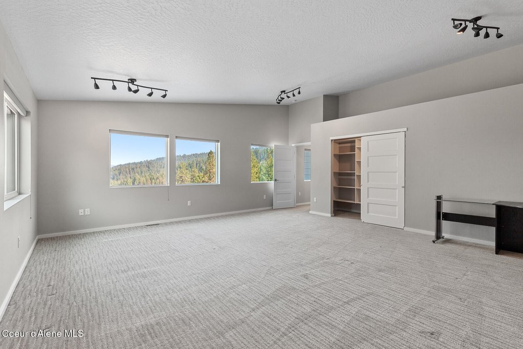 Coeur d'Alene, Idaho, 83814, United States, 3 Bedrooms Bedrooms, ,2 BathroomsBathrooms,Residential,Forsale,1946351