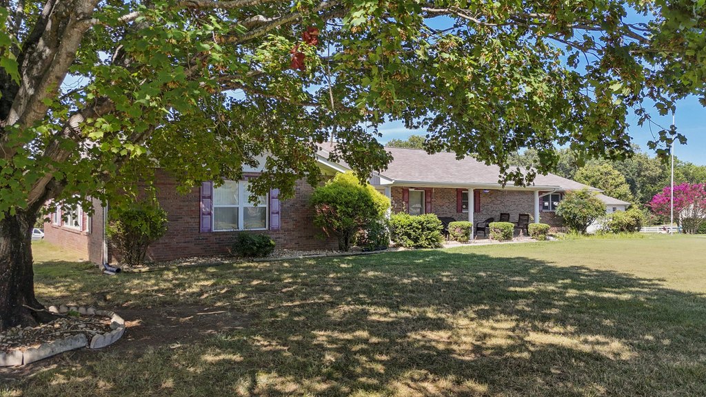 Dandridge, Tennessee, 37725, United States, 3 Bedrooms Bedrooms, ,2 BathroomsBathrooms,Residential,Forsale,1962199