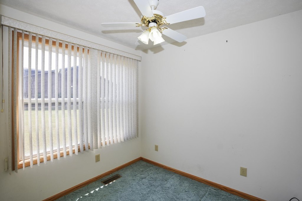 Dandridge, Tennessee, 37725, United States, 3 Bedrooms Bedrooms, ,2 BathroomsBathrooms,Residential,Forsale,1962199