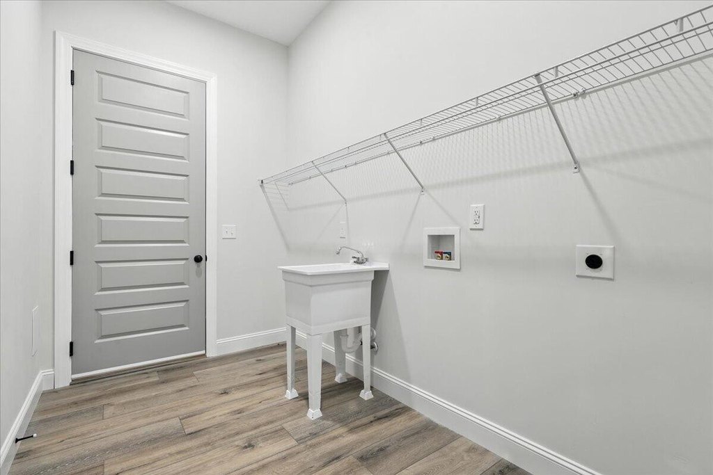 Talbott, Tennessee, 37877, United States, 3 Bedrooms Bedrooms, ,2 BathroomsBathrooms,Residential,Forsale,1986957