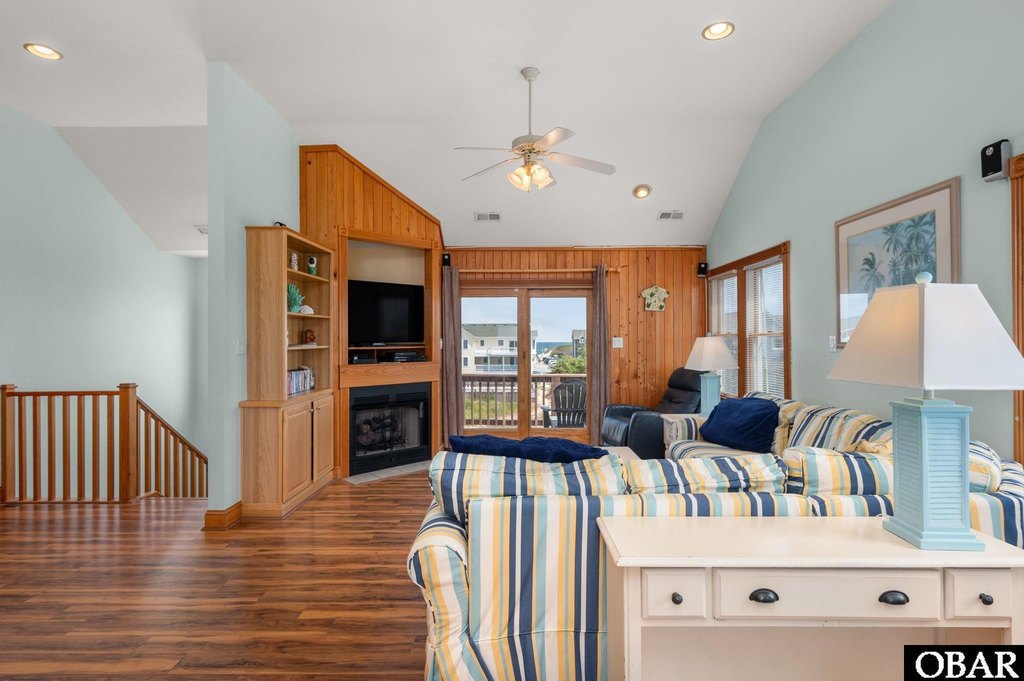 Nags Head, North Carolina, 27959, United States, 6 Bedrooms Bedrooms, ,5.5 BathroomsBathrooms,Residential,Forsale,1964352