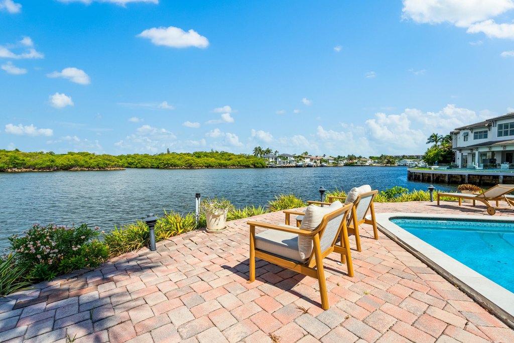 Highland Beach, Florida, 33487, United States, 2 Bedrooms Bedrooms, ,2.5 BathroomsBathrooms,Residential,Forsale,2000231