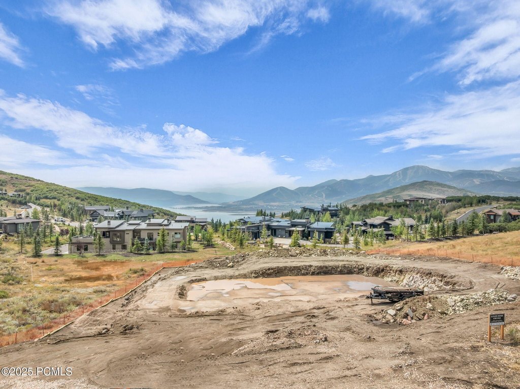 Kamas, Utah, 84036, United States, 5 Bedrooms Bedrooms, ,5.5 BathroomsBathrooms,Residential,Forsale,1994169