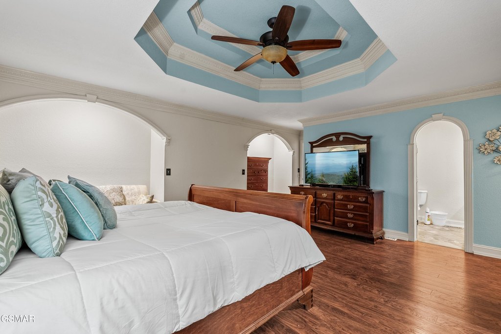 Sevierville, Tennessee, 37862, United States, 4 Bedrooms Bedrooms, ,4.5 BathroomsBathrooms,Residential,Forsale,1999409