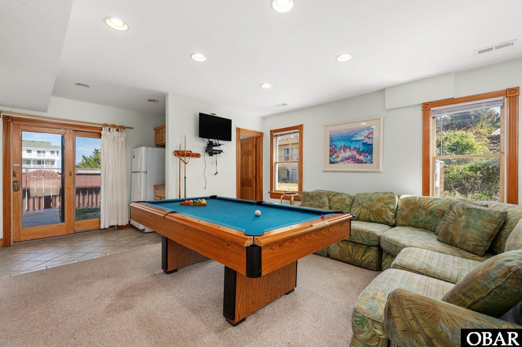 Nags Head, North Carolina, 27959, United States, 6 Bedrooms Bedrooms, ,5.5 BathroomsBathrooms,Residential,Forsale,1964352