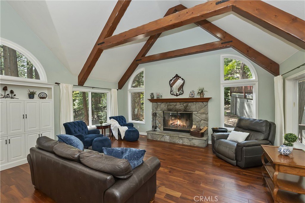 Lake Arrowhead, California, 92352, United States, 3 Bedrooms Bedrooms, ,2 BathroomsBathrooms,Residential,Forsale,1934028