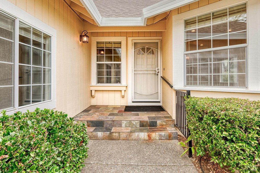 Santa Rosa, California, 95409, United States, 3 Bedrooms Bedrooms, ,2 BathroomsBathrooms,Residential,Forsale,1953130