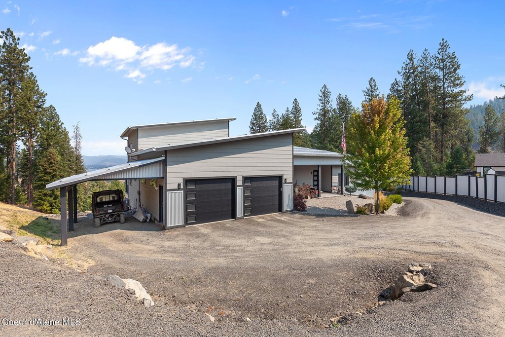 Coeur d'Alene, Idaho, 83814, United States, 3 Bedrooms Bedrooms, ,2 BathroomsBathrooms,Residential,Forsale,1946351