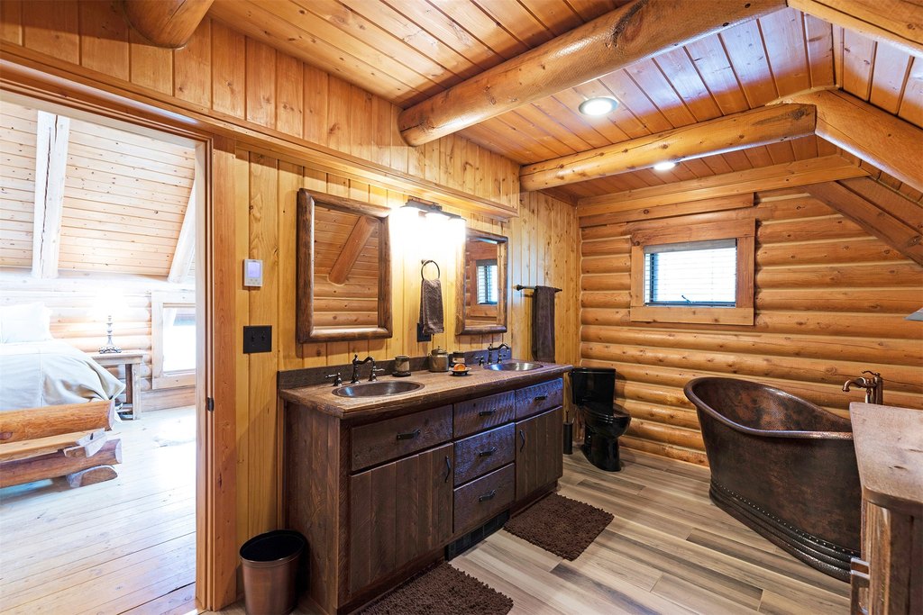 Stevensville, Montana, 59870, United States, 3 Bedrooms Bedrooms, ,2.5 BathroomsBathrooms,Residential,Forsale,1941171