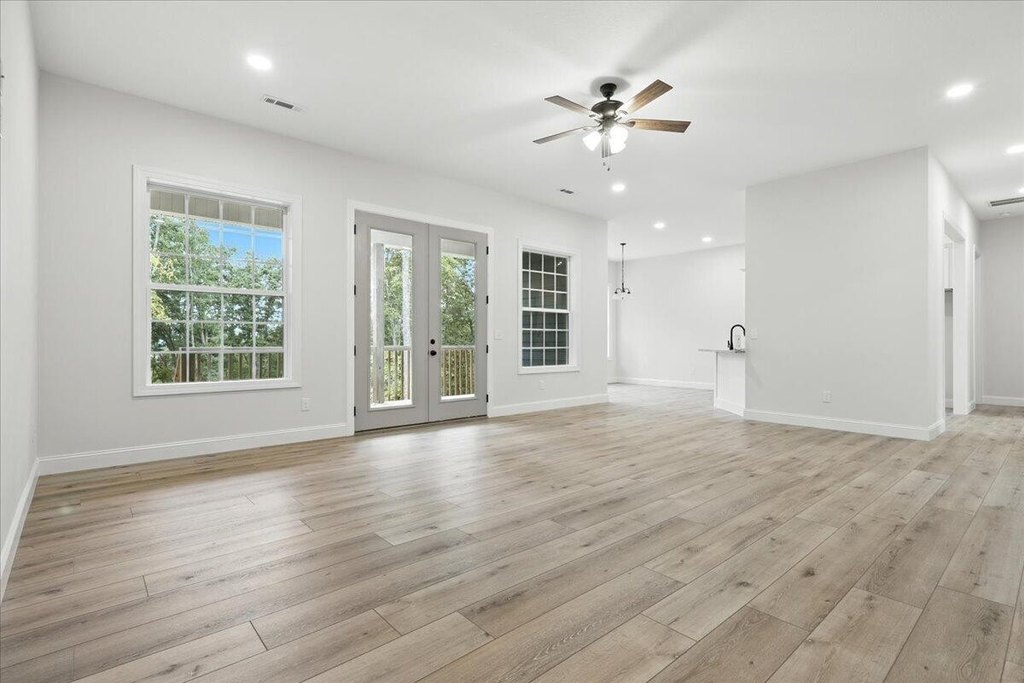 Talbott, Tennessee, 37877, United States, 3 Bedrooms Bedrooms, ,2 BathroomsBathrooms,Residential,Forsale,1986957