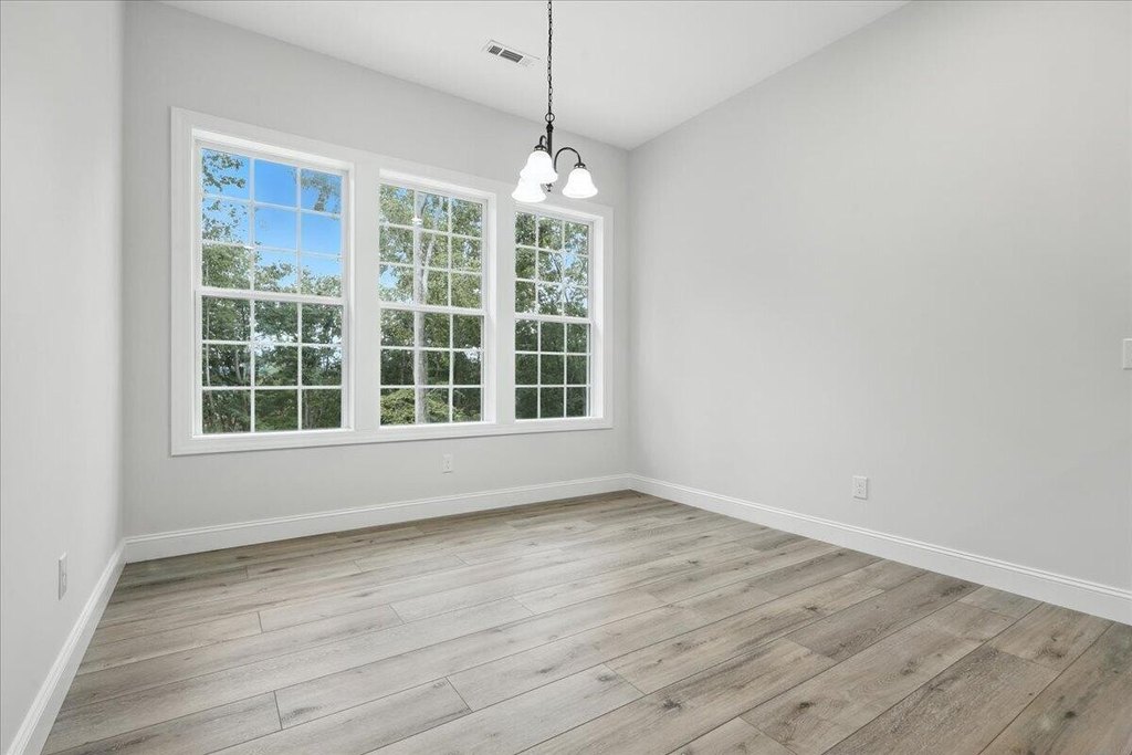 Talbott, Tennessee, 37877, United States, 3 Bedrooms Bedrooms, ,2 BathroomsBathrooms,Residential,Forsale,1986957