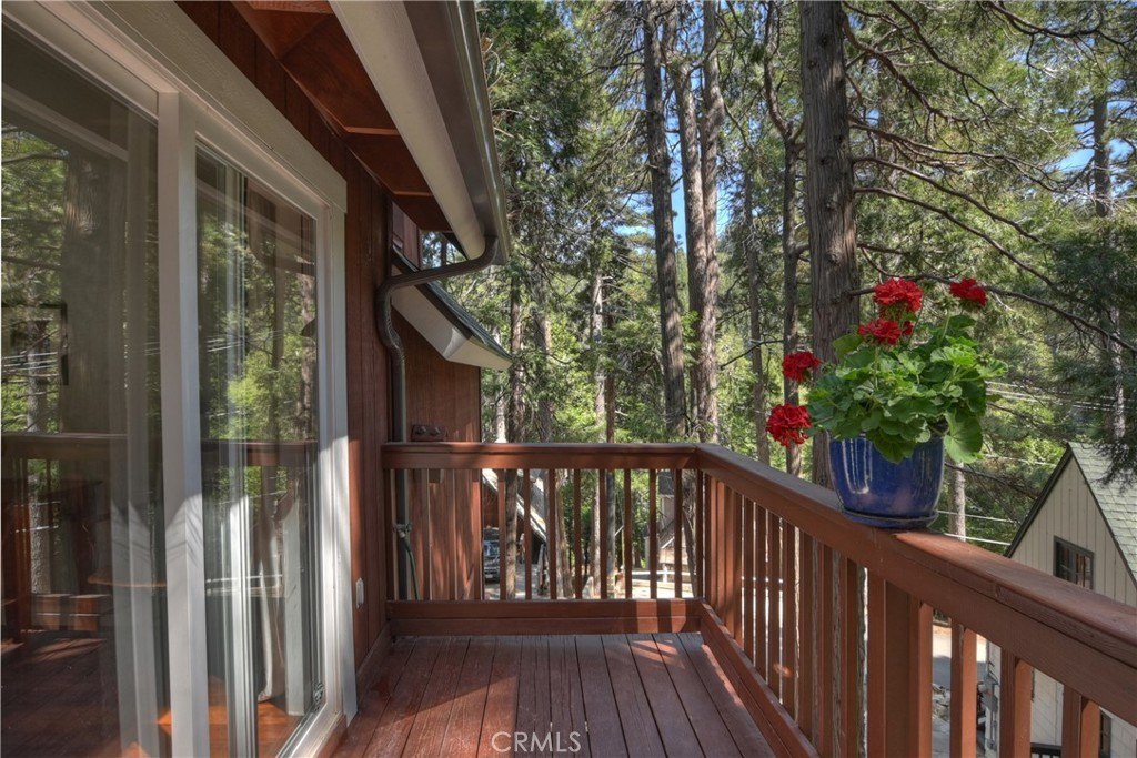 Lake Arrowhead, California, 92352, United States, 3 Bedrooms Bedrooms, ,2 BathroomsBathrooms,Residential,Forsale,1934028