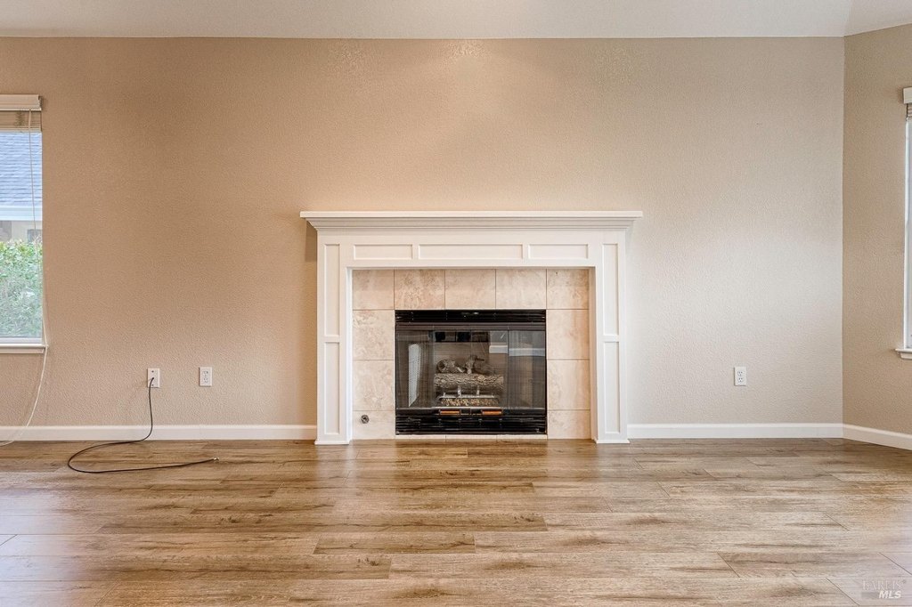 Santa Rosa, California, 95409, United States, 3 Bedrooms Bedrooms, ,2 BathroomsBathrooms,Residential,Forsale,1953130