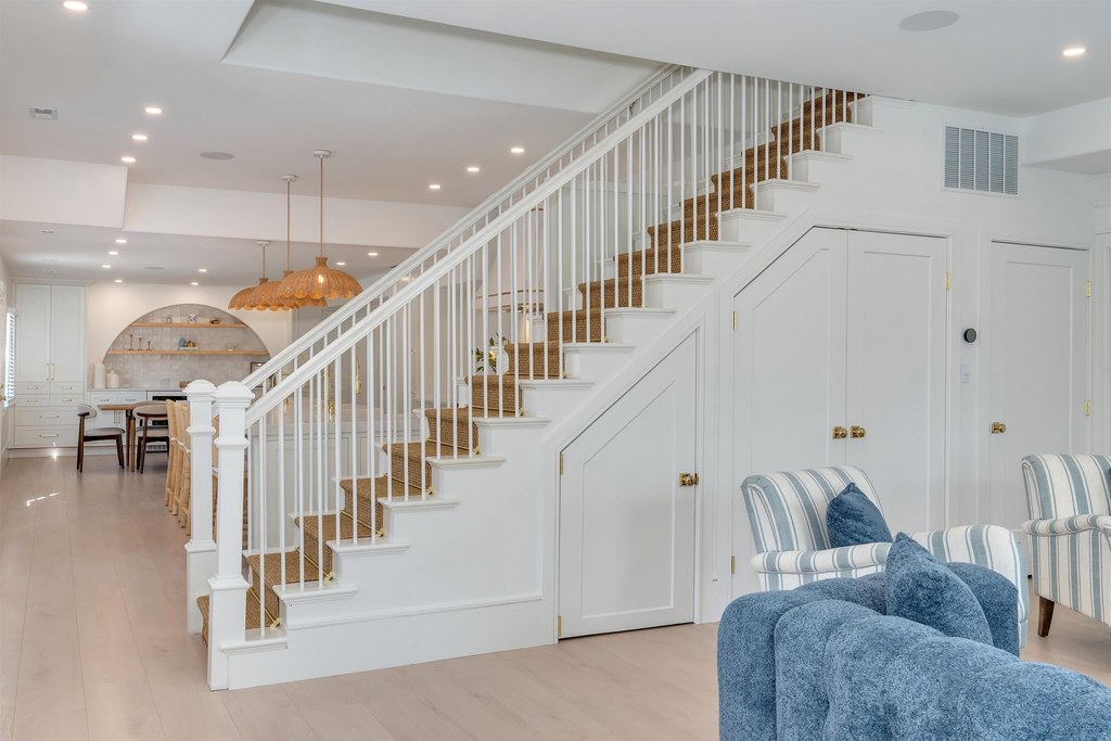 Cape May, New Jersey, 08204, United States, 7 Bedrooms Bedrooms, ,5 BathroomsBathrooms,Residential,Forsale,1967240