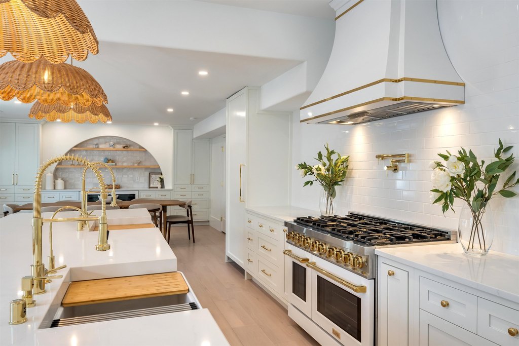 Cape May, New Jersey, 08204, United States, 7 Bedrooms Bedrooms, ,5 BathroomsBathrooms,Residential,Forsale,1967240