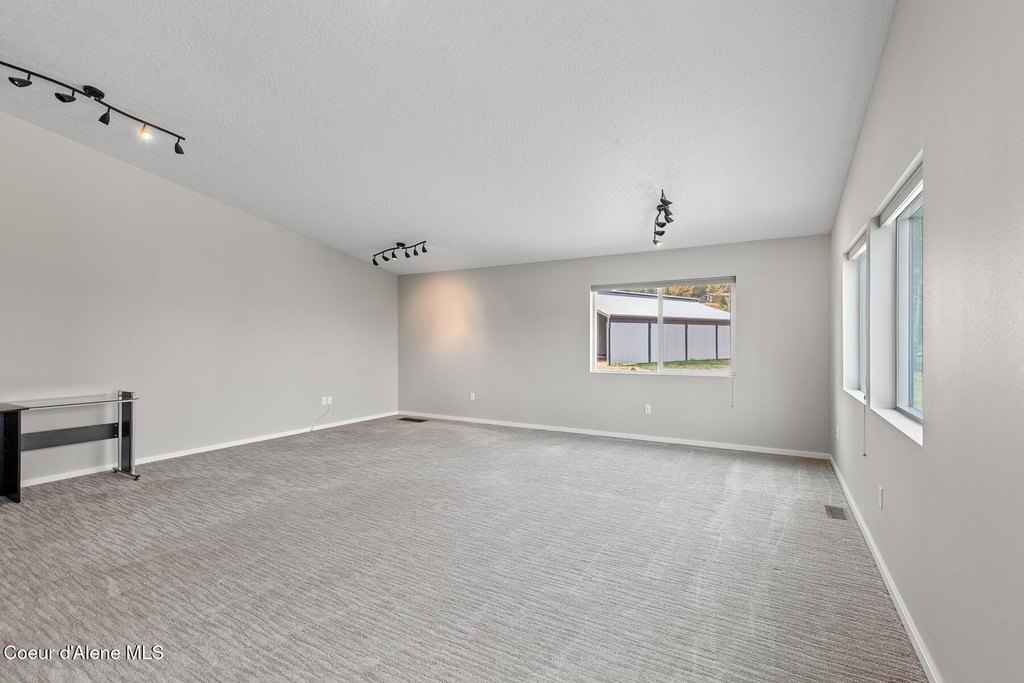 Coeur d'Alene, Idaho, 83814, United States, 3 Bedrooms Bedrooms, ,2 BathroomsBathrooms,Residential,Forsale,1946351