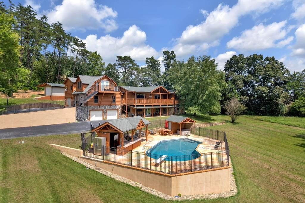 Sevierville, Tennessee, 37862, United States, 4 Bedrooms Bedrooms, ,4.5 BathroomsBathrooms,Residential,Forsale,1999409