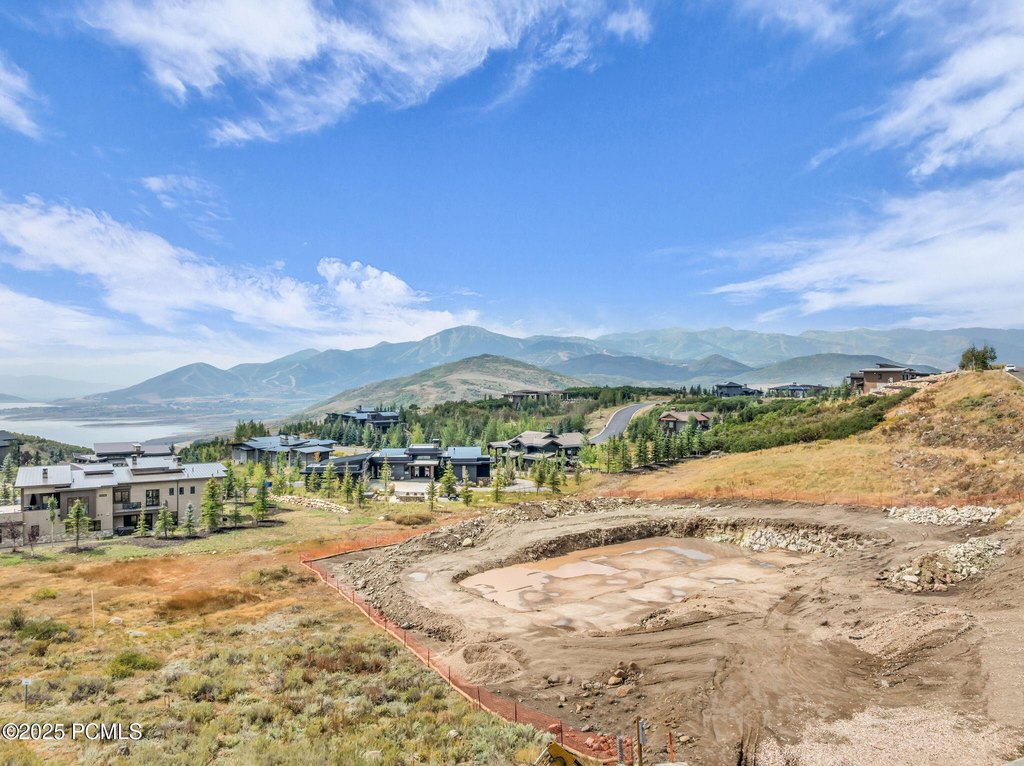 Kamas, Utah, 84036, United States, 5 Bedrooms Bedrooms, ,5.5 BathroomsBathrooms,Residential,Forsale,1994169