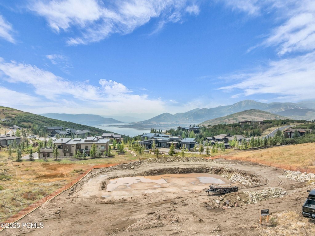 Kamas, Utah, 84036, United States, 5 Bedrooms Bedrooms, ,5.5 BathroomsBathrooms,Residential,Forsale,1994169