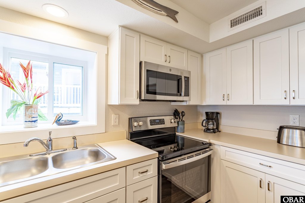 Nags Head, North Carolina, 27959, United States, 2 Bedrooms Bedrooms, ,2 BathroomsBathrooms,Residential,Forsale,1964362