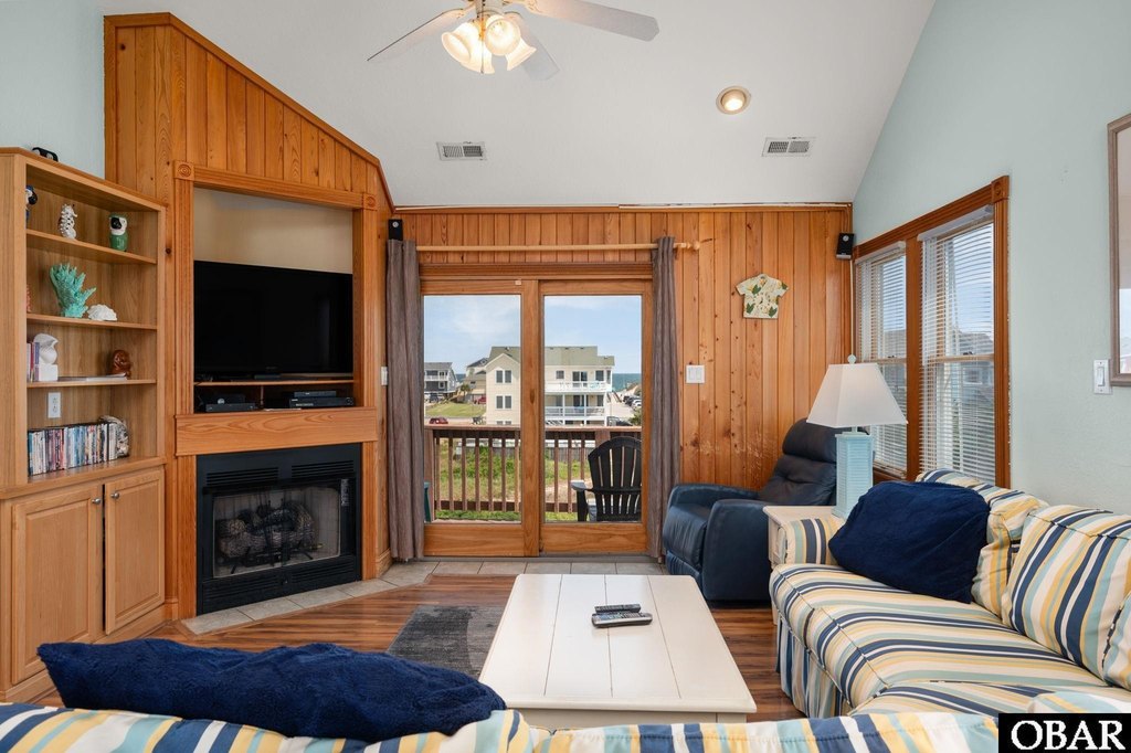 Nags Head, North Carolina, 27959, United States, 6 Bedrooms Bedrooms, ,5.5 BathroomsBathrooms,Residential,Forsale,1964352