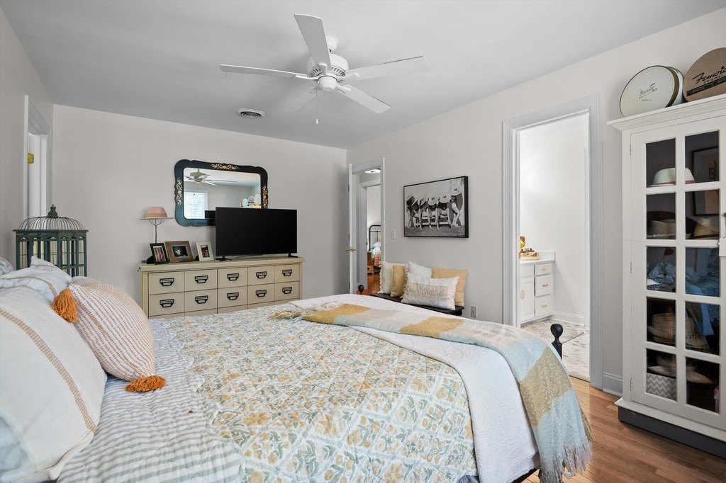 Cleveland, Tennessee, 37312, United States, 4 Bedrooms Bedrooms, ,4.5 BathroomsBathrooms,Residential,Forsale,1894401