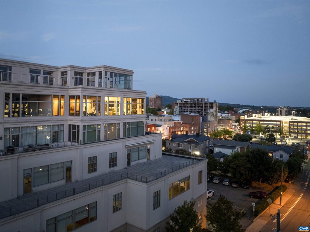 CHARLOTTESVILLE, Virginia, 22902, United States, 2 Bedrooms Bedrooms, ,2.5 BathroomsBathrooms,Residential,Forsale,1944495