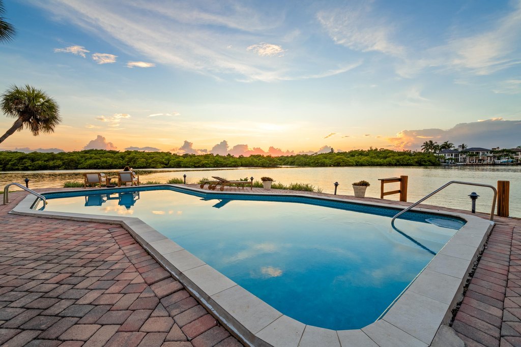 Highland Beach, Florida, 33487, United States, 2 Bedrooms Bedrooms, ,2.5 BathroomsBathrooms,Residential,Forsale,2000231