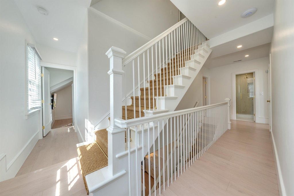 Cape May, New Jersey, 08204, United States, 7 Bedrooms Bedrooms, ,5 BathroomsBathrooms,Residential,Forsale,1967240