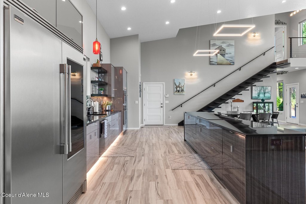 Coeur d'Alene, Idaho, 83814, United States, 3 Bedrooms Bedrooms, ,2 BathroomsBathrooms,Residential,Forsale,1946351