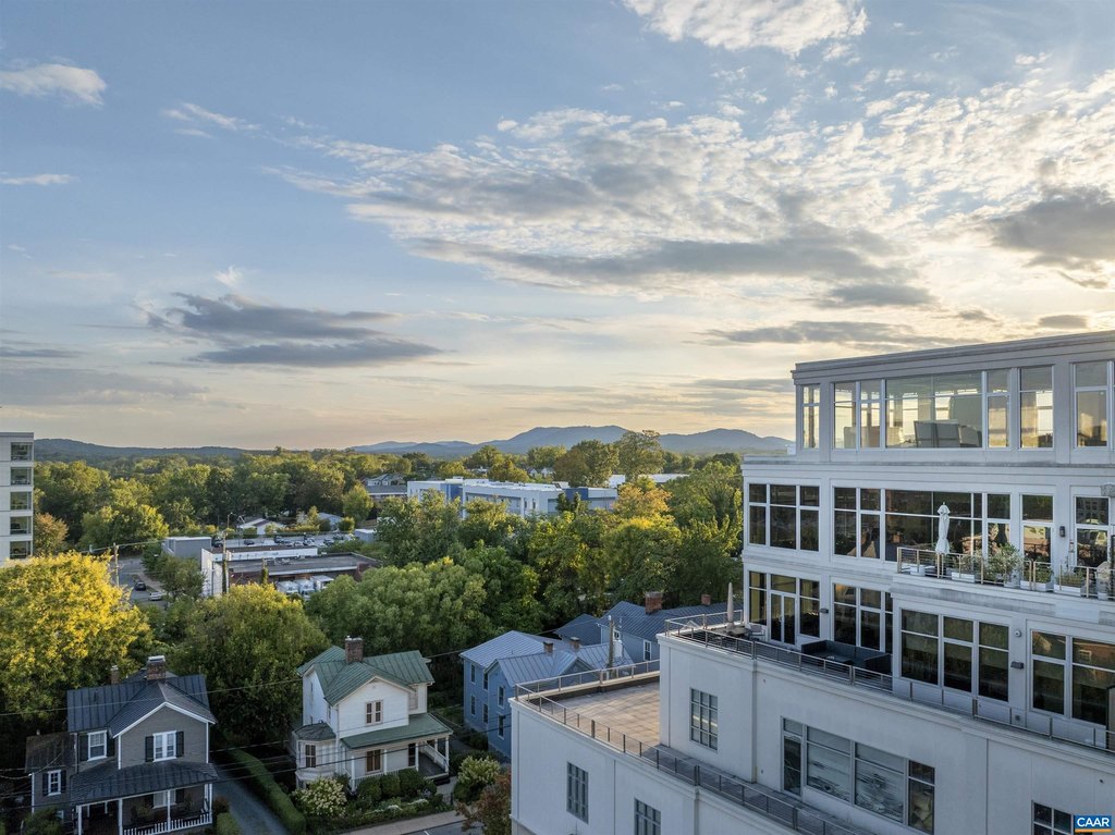 CHARLOTTESVILLE, Virginia, 22902, United States, 2 Bedrooms Bedrooms, ,2.5 BathroomsBathrooms,Residential,Forsale,1944495 CHARLOTTESVILLE, Virginia, 22902, United States, 2 Bedrooms Bedrooms, ,2.5 BathroomsBathrooms,Residential,Forsale,1944495