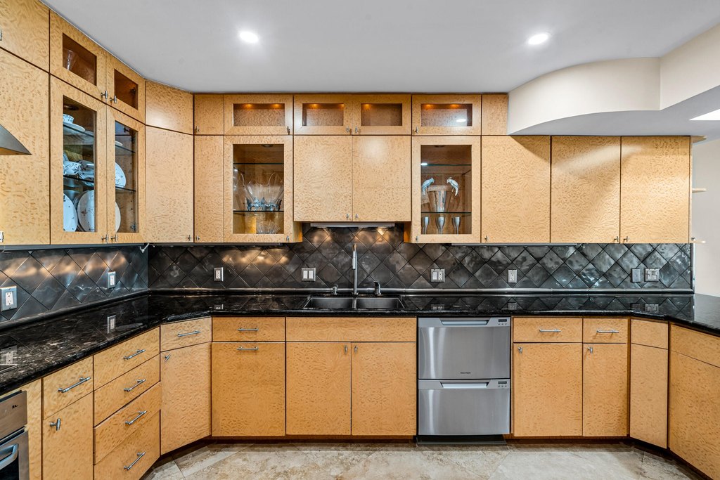 Highland Beach, Florida, 33487, United States, 2 Bedrooms Bedrooms, ,2.5 BathroomsBathrooms,Residential,Forsale,2000231