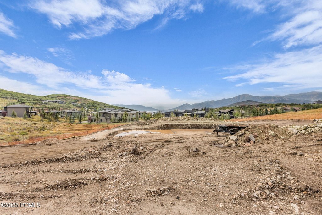 Kamas, Utah, 84036, United States, 5 Bedrooms Bedrooms, ,5.5 BathroomsBathrooms,Residential,Forsale,1994169