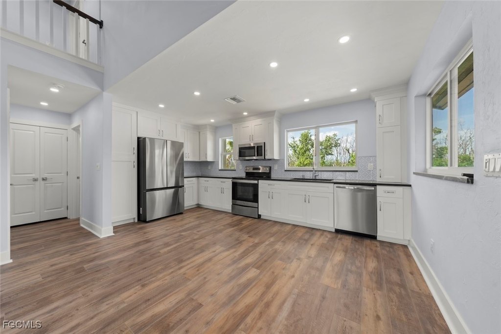 Sanibel, Florida, 33957, United States, 3 Bedrooms Bedrooms, ,3.5 BathroomsBathrooms,Residential,Forsale,1954230