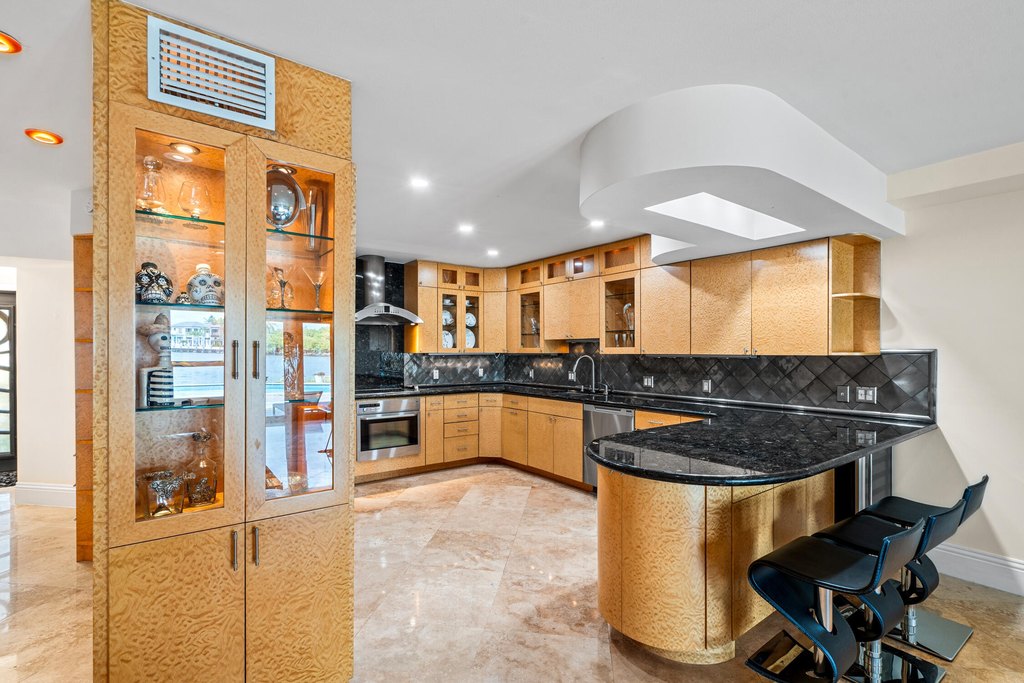 Highland Beach, Florida, 33487, United States, 2 Bedrooms Bedrooms, ,2.5 BathroomsBathrooms,Residential,Forsale,2000231