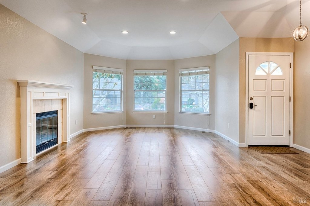 Santa Rosa, California, 95409, United States, 3 Bedrooms Bedrooms, ,2 BathroomsBathrooms,Residential,Forsale,1953130
