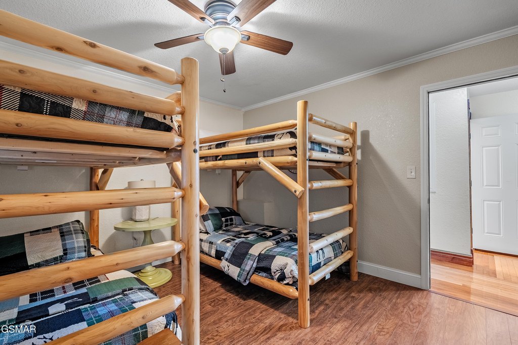 Sevierville, Tennessee, 37862, United States, 4 Bedrooms Bedrooms, ,4.5 BathroomsBathrooms,Residential,Forsale,1999409