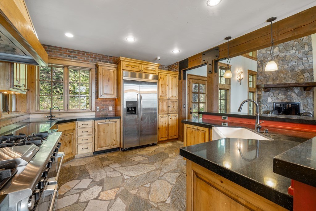 Donnelly, Idaho, 83615, United States, 6 Bedrooms Bedrooms, ,7.5 BathroomsBathrooms,Residential,Forsale,1996716