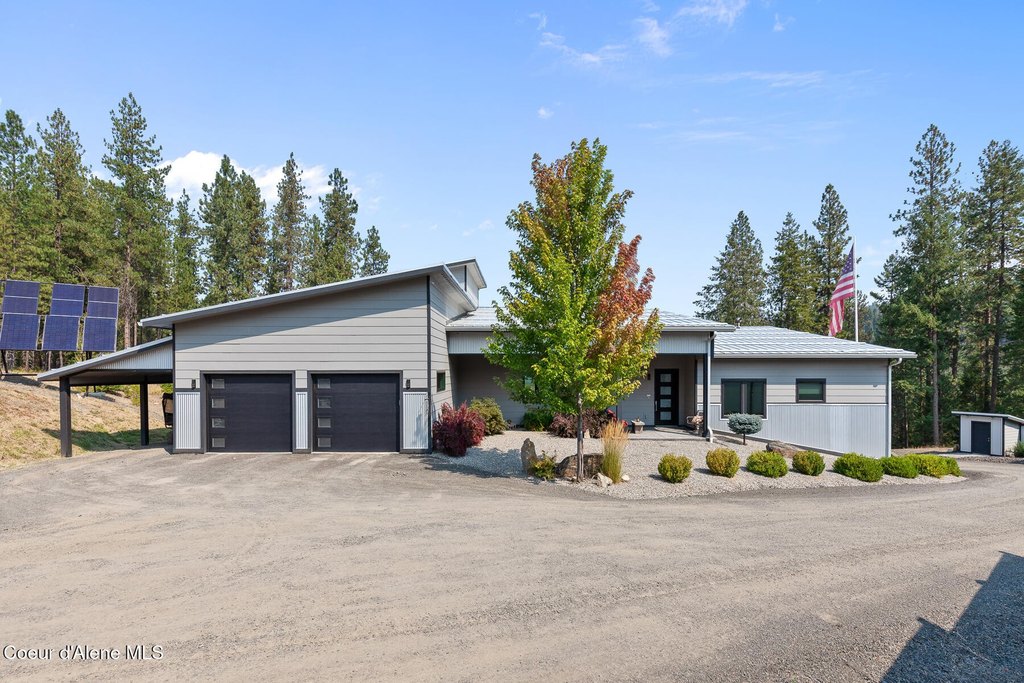 Coeur d'Alene, Idaho, 83814, United States, 3 Bedrooms Bedrooms, ,2 BathroomsBathrooms,Residential,Forsale,1946351