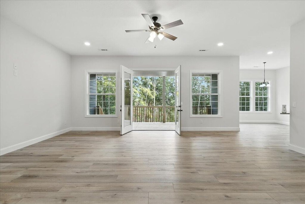 Talbott, Tennessee, 37877, United States, 3 Bedrooms Bedrooms, ,2 BathroomsBathrooms,Residential,Forsale,1986957