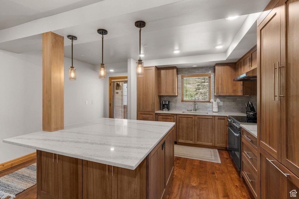 Park City, Utah, 84060, United States, 3 Bedrooms Bedrooms, ,3 BathroomsBathrooms,Residential,Forsale,2004725