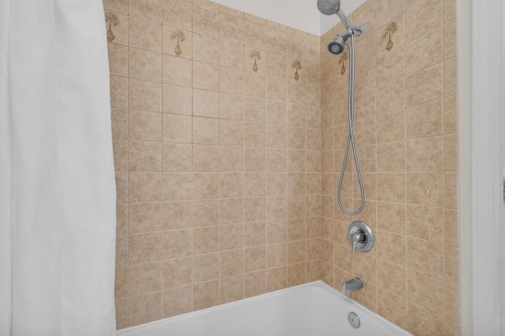 Marathon, Florida, 33050, United States, 3 Bedrooms Bedrooms, ,2.5 BathroomsBathrooms,Residential,Forsale,1971998