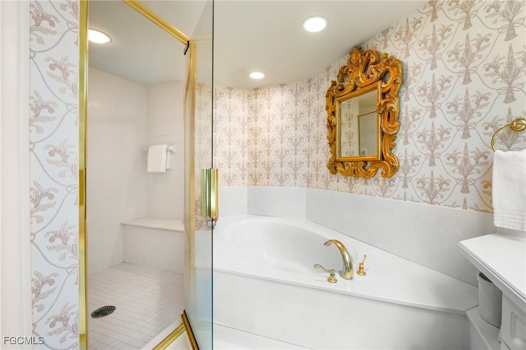 Sanibel, Florida, 33957, United States, 3 Bedrooms Bedrooms, ,3 BathroomsBathrooms,Residential,Forsale,1954231