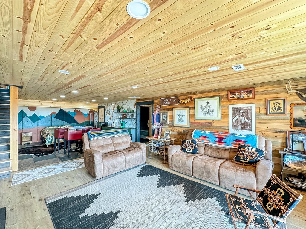 Ennis, Montana, 59729, United States, 4 Bedrooms Bedrooms, ,3.5 BathroomsBathrooms,Residential,Forsale,1941159