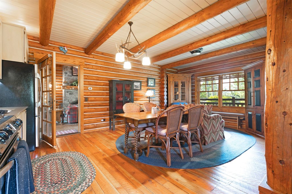 Hamilton, Montana, 59840, United States, 4 Bedrooms Bedrooms, ,4 BathroomsBathrooms,Residential,Forsale,1944340
