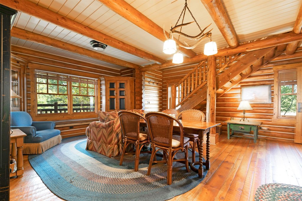 Hamilton, Montana, 59840, United States, 4 Bedrooms Bedrooms, ,4 BathroomsBathrooms,Residential,Forsale,1944340