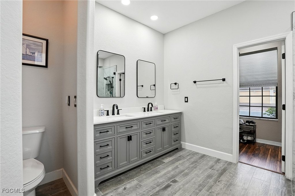 Fort Myers, Florida, 33913, United States, 4 Bedrooms Bedrooms, ,3 BathroomsBathrooms,Residential,Forsale,1995092