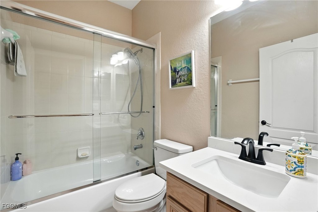 Fort Myers, Florida, 33913, United States, 4 Bedrooms Bedrooms, ,3 BathroomsBathrooms,Residential,Forsale,1995092