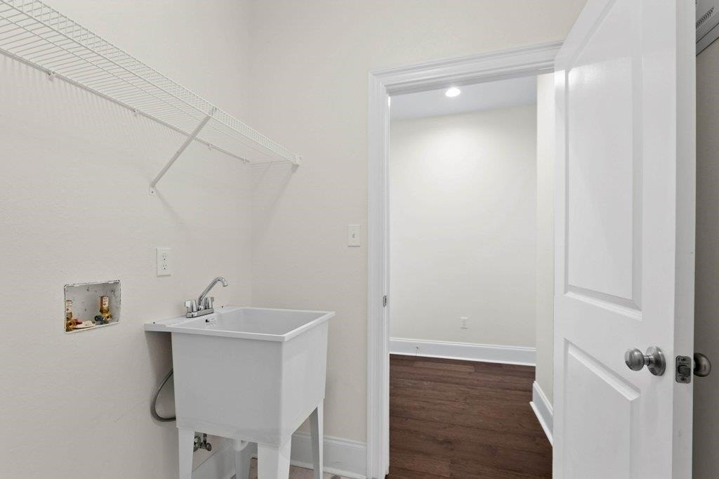 Tallahassee, Florida, 32317, United States, 4 Bedrooms Bedrooms, ,3 BathroomsBathrooms,Residential,Forsale,1946741